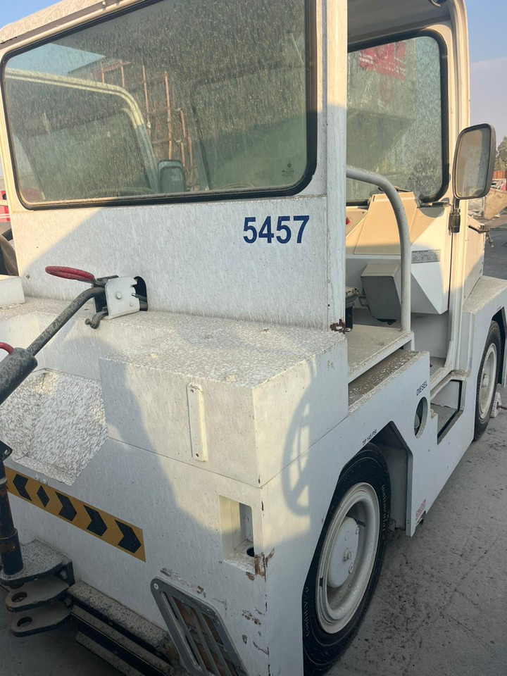 Schopf Rofan ZDi Diesel Tractor 8Tons - Remolcador de aviones: foto 2 Schopf Rofan ZDi Diesel Tractor 8Tons - Remolcador de aviones: foto 2