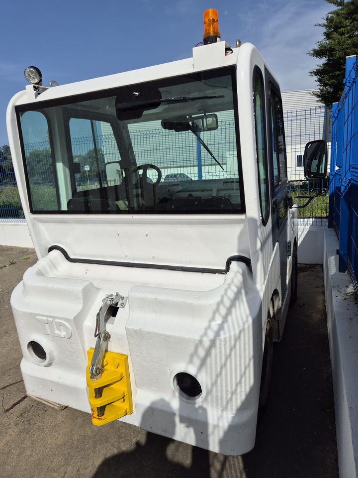 TLD JST30 - Tractor de equipaje: foto 3 TLD JST30 - Tractor de equipaje: foto 3