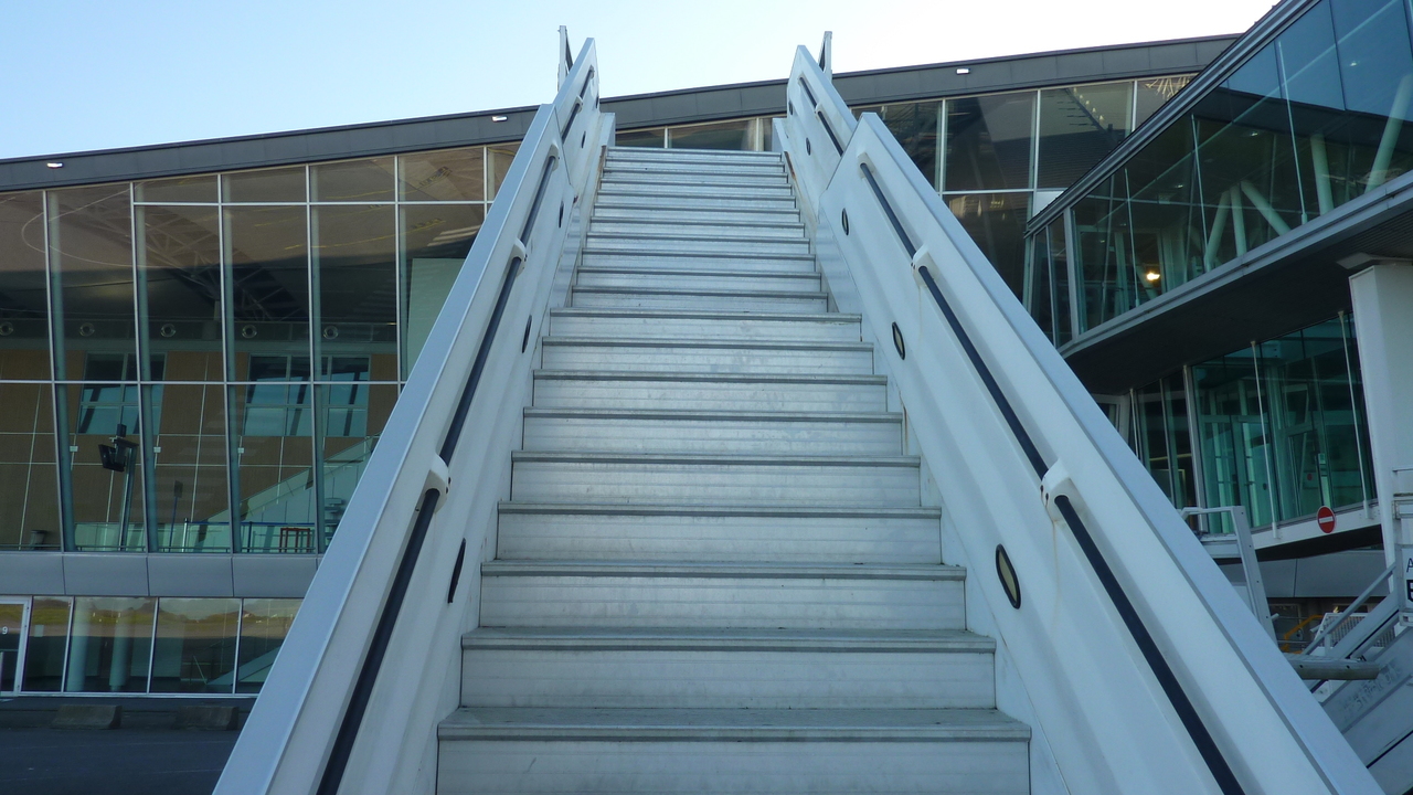 TLD Passenger stairs ABS580 - Escalera de pasajeros: foto 2 TLD Passenger stairs ABS580 - Escalera de pasajeros: foto 2