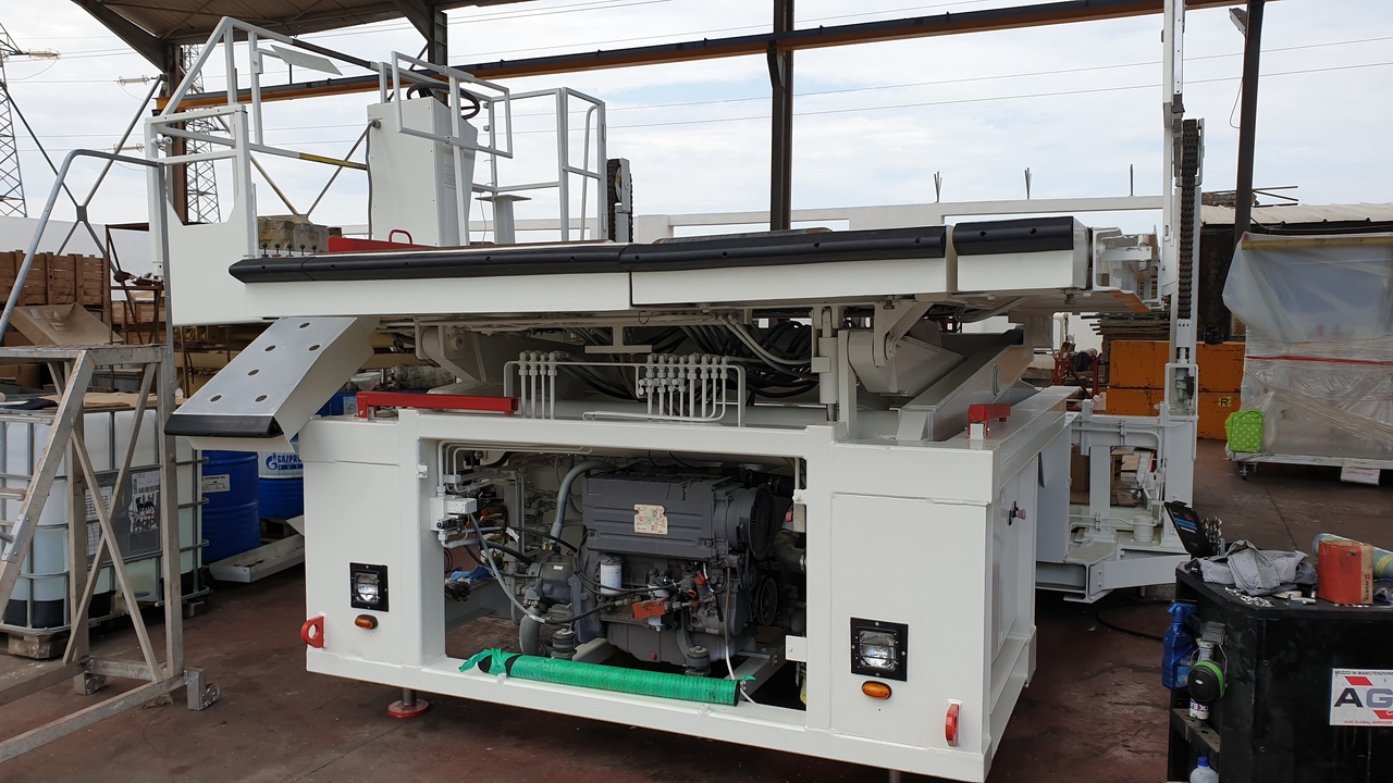 Loader Universal Trepel 70U - Cargadora de contenedores/ Palets: foto 2 Loader Universal Trepel 70U - Cargadora de contenedores/ Palets: foto 2