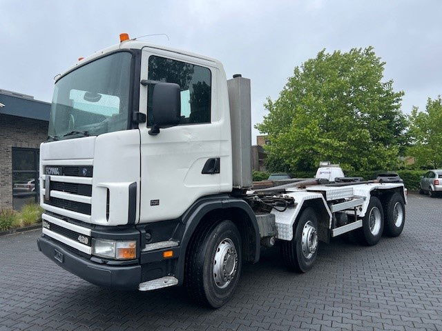 Scania R124-420 .420 8x4 - Camión portacontenedore/ Intercambiable: foto 2 Scania R124-420 .420 8x4 - Camión portacontenedore/ Intercambiable: foto 2