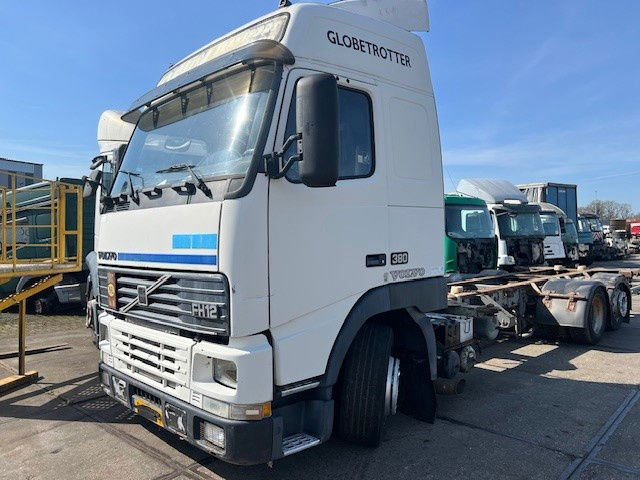 Volvo FH 12.380 FH12.380 6x2 - Camión chasis: foto 1 Volvo FH 12.380 FH12.380 6x2 - Camión chasis: foto 1