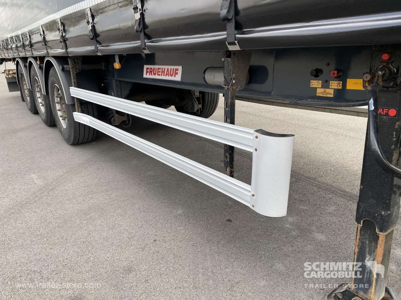 FRUEHAUF Curtainsider Standard - Semirremolque lona: foto 3 FRUEHAUF Curtainsider Standard - Semirremolque lona: foto 3