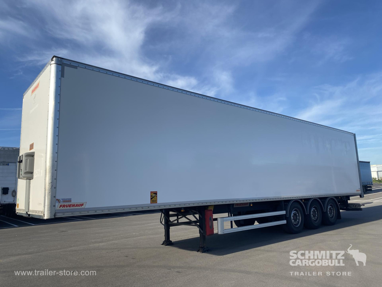FRUEHAUF Dryfreight Standard - Semirremolque caja cerrada: foto 1 FRUEHAUF Dryfreight Standard - Semirremolque caja cerrada: foto 1