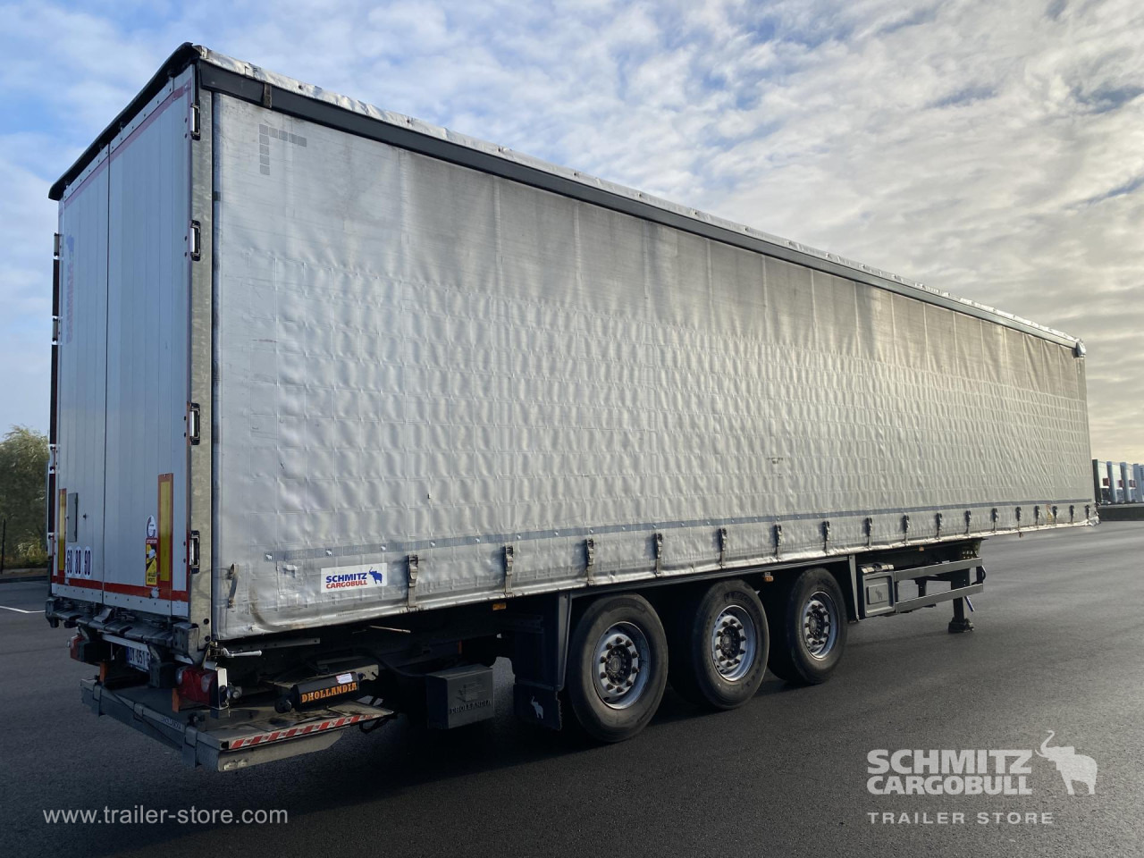 SCHMITZ Curtainsider Standard Taillift - Semirremolque lona: foto 3 SCHMITZ Curtainsider Standard Taillift - Semirremolque lona: foto 3