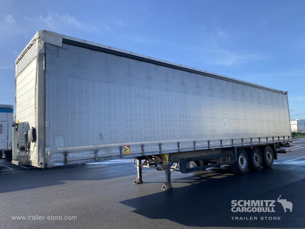 SCHMITZ Curtainsider Standard Taillift - Semirremolque lona: foto 1 SCHMITZ Curtainsider Standard Taillift - Semirremolque lona: foto 1