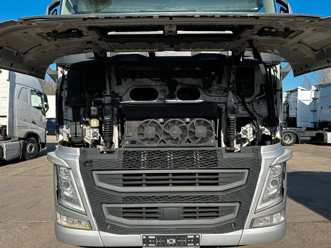 Volvo FH 500 ADR, I-Park, Alloy w. Leather seats, TV s - Cabeza tractora: foto 5 Volvo FH 500 ADR, I-Park, Alloy w. Leather seats, TV s - Cabeza tractora: foto 5