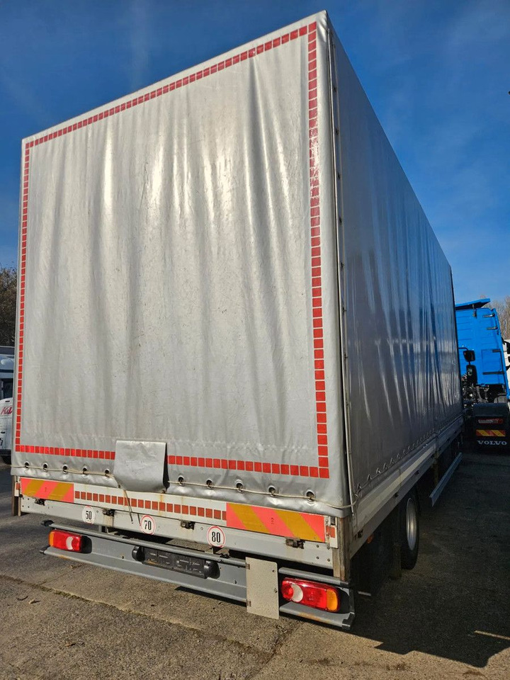 DAF LF 180 7.5 t - Camión lona: foto 3 DAF LF 180 7.5 t - Camión lona: foto 3