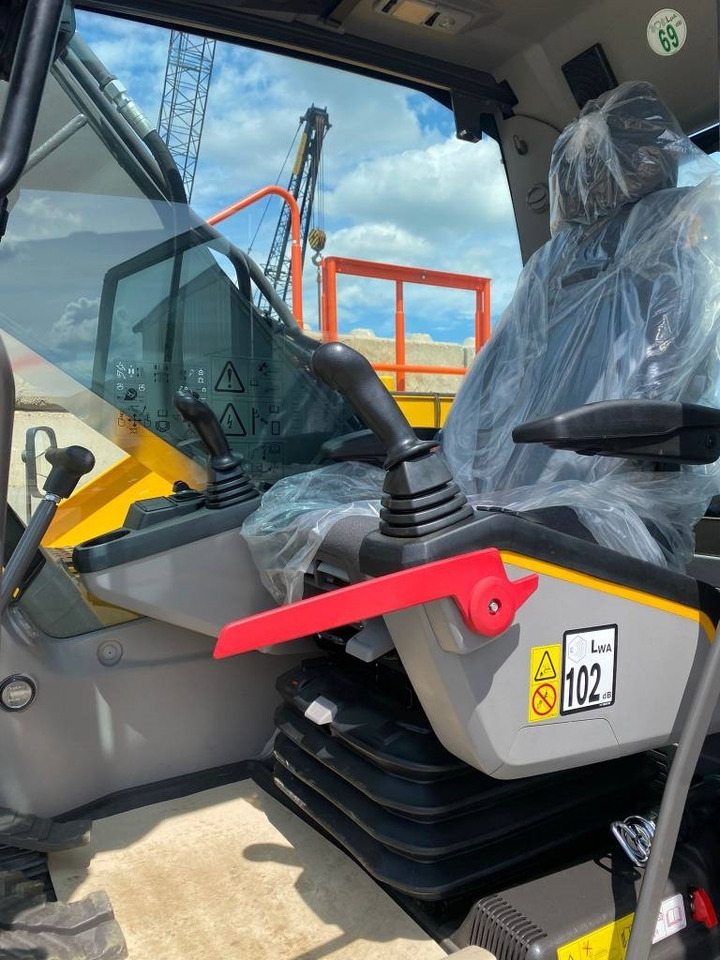 Excavadora de cadenas Volvo ec220el: foto 7