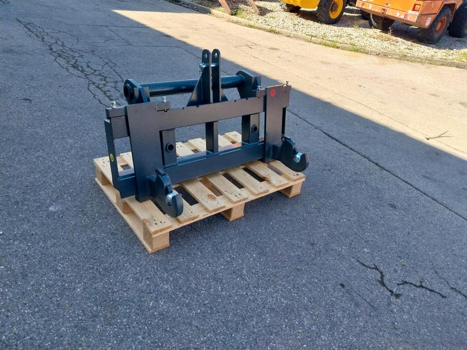 Adapter Manitou Teleskoplader auf 3 Punkt Kat II Palettengabel - Acoplamiento rápido: foto 1 Adapter Manitou Teleskoplader auf 3 Punkt Kat II Palettengabel - Acoplamiento rápido: foto 1