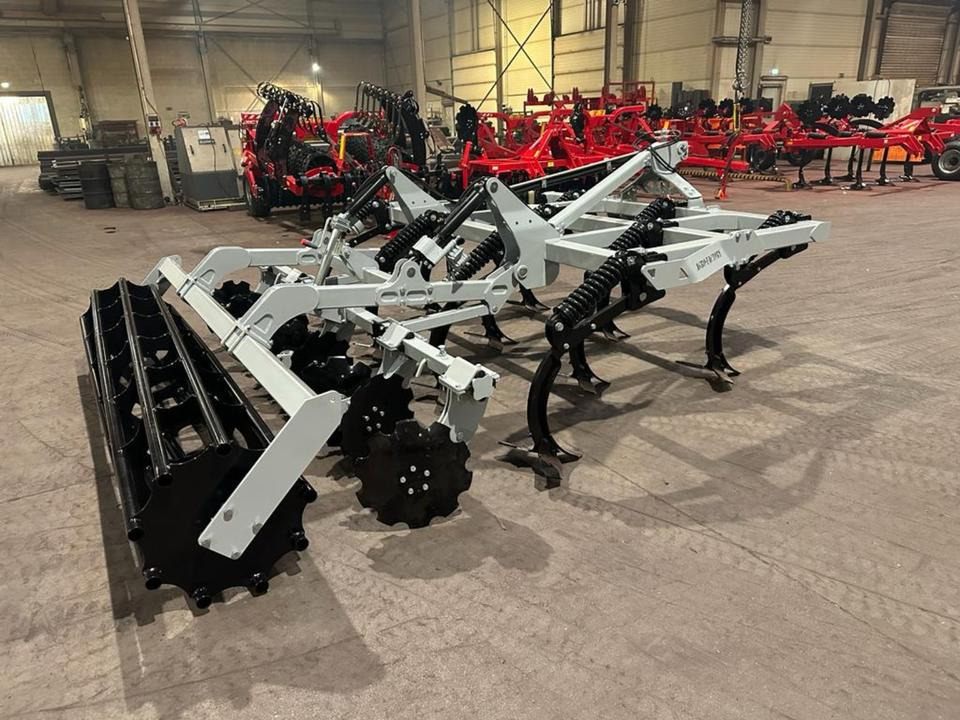 Grubber Pluton Flügelschargrubber Tiefengrubber Bodenbearbeitung - Cultivador: foto 5 Grubber Pluton Flügelschargrubber Tiefengrubber Bodenbearbeitung - Cultivador: foto 5