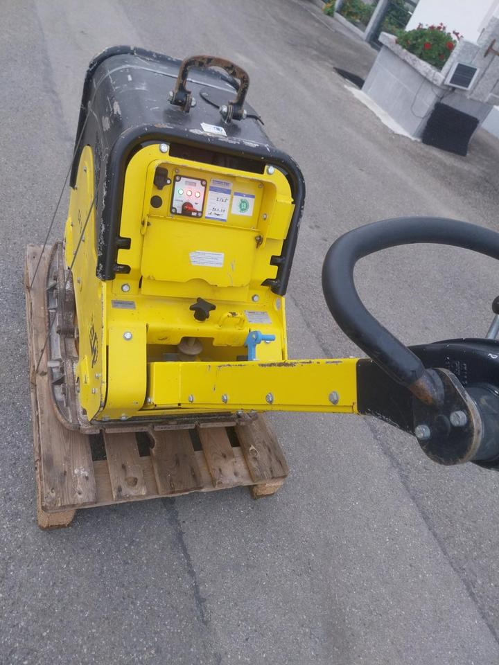 Rüttelplatte Weber CR8 Stampfer Verdichter Vibrationsplatte - Plancha reversible: foto 4 Rüttelplatte Weber CR8 Stampfer Verdichter Vibrationsplatte - Plancha reversible: foto 4