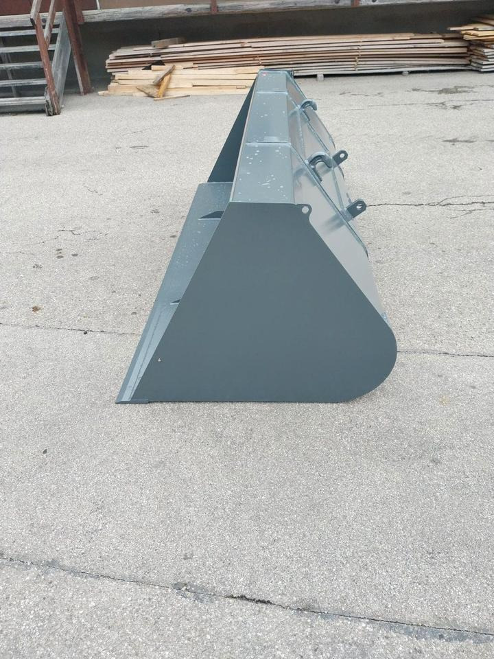 Schaufel 2,4m Euro Volumen Schlepper Frontladerschaufel Fendt - Cazo cargador: foto 5 Schaufel 2,4m Euro Volumen Schlepper Frontladerschaufel Fendt - Cazo cargador: foto 5