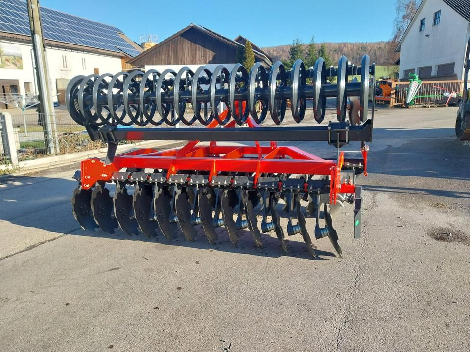 Scheibenegge 3m Scheibengrubber Kurzscheibenegge Grubber - Rastras: foto 2 Scheibenegge 3m Scheibengrubber Kurzscheibenegge Grubber - Rastras: foto 2