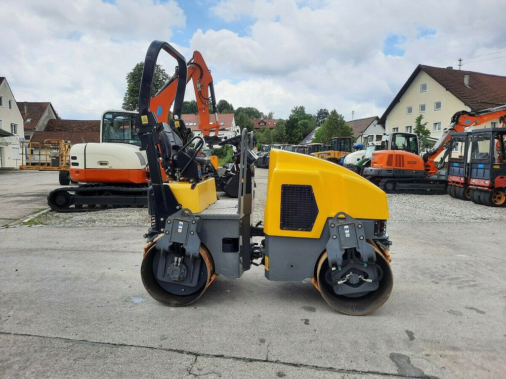 Wacker RD 27-120, neuer Motor 1 Stunde - Rodillo: foto 3 Wacker RD 27-120, neuer Motor 1 Stunde - Rodillo: foto 3