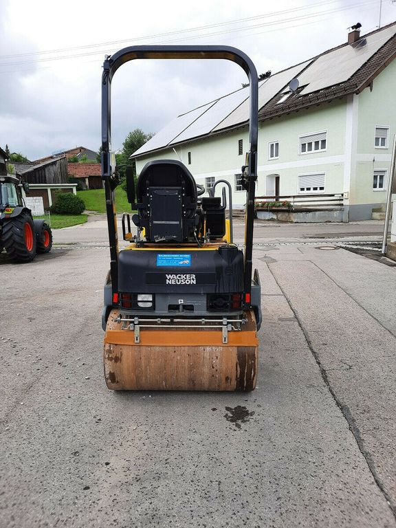 Wacker RD 27-120, neuer Motor 1 Stunde - Rodillo: foto 4 Wacker RD 27-120, neuer Motor 1 Stunde - Rodillo: foto 4