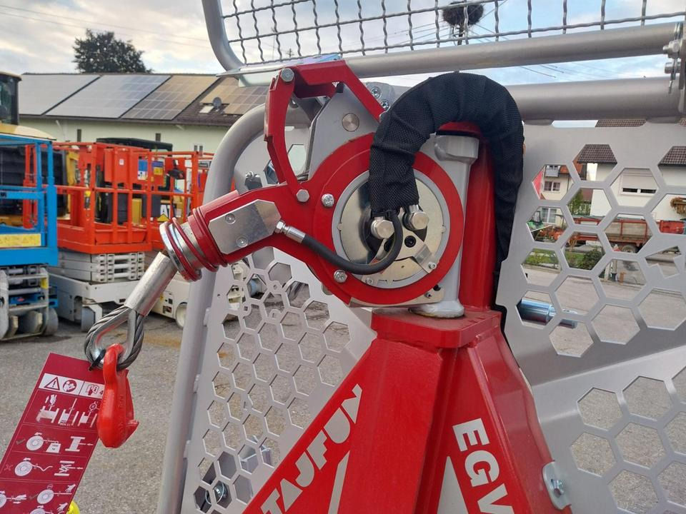 Cabrestante para Maquinaria forestal neue Forstseilwinde Seilwinde Tajfun EGV 65 AHK SG Funk 35 45 55: foto 7 Cabrestante para Maquinaria forestal neue Forstseilwinde Seilwinde Tajfun EGV 65 AHK SG Funk 35 45 55: foto 7