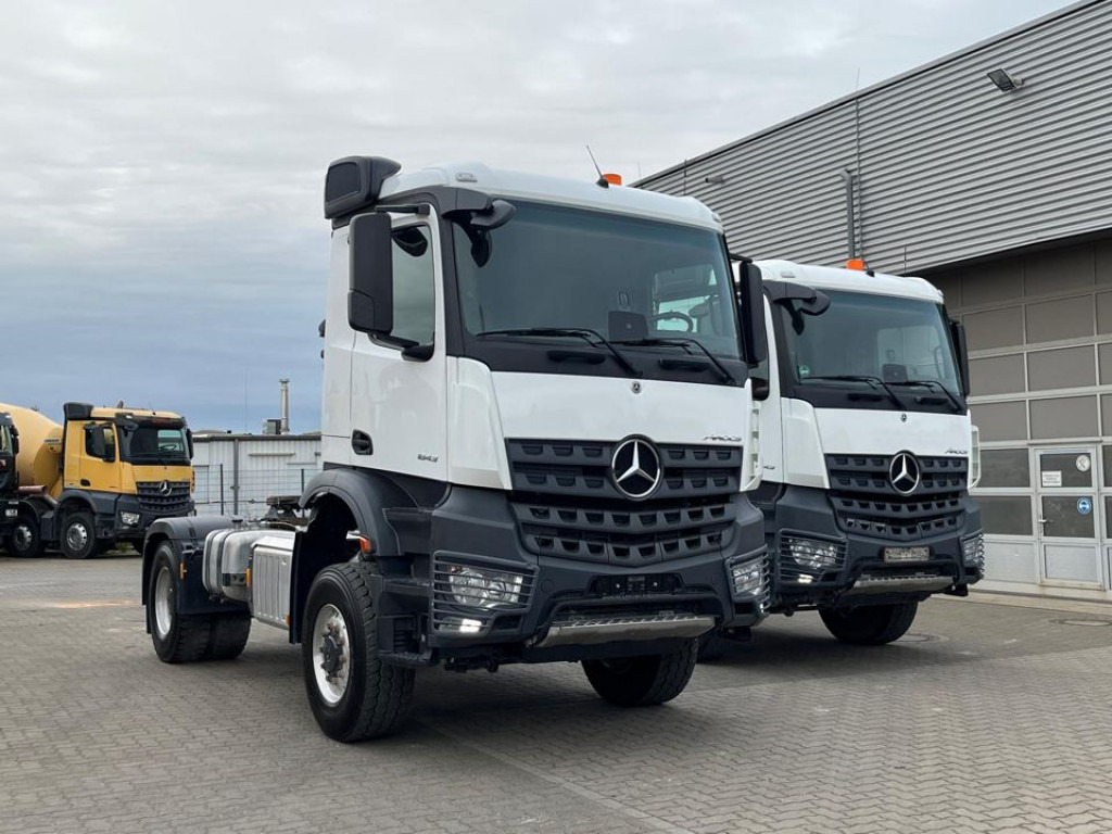MERCEDES-BENZ Arocs 2043 AS 4x4 SZM nur 133TKM ! Kipphydraulik - Cabeza tractora: foto 3 MERCEDES-BENZ Arocs 2043 AS 4x4 SZM nur 133TKM ! Kipphydraulik - Cabeza tractora: foto 3
