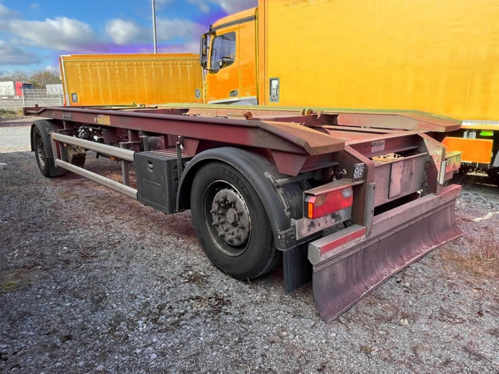 HUEFFERMANN 2-achs Abrollanhänger HAR 18.70 Containeranhänger Außenrollenanhg. - Remolque multilift/ Portacontenedores de cadenas: foto 3 HUEFFERMANN 2-achs Abrollanhänger HAR 18.70 Containeranhänger Außenrollenanhg. - Remolque multilift/ Portacontenedores de cadenas: foto 3