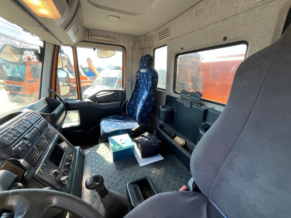 IVECO-MAGIRUS TRACKER AD260T50 6x4 3-Achs Kipper Schalter, Blatt - Camión volquete: foto 3 IVECO-MAGIRUS TRACKER AD260T50 6x4 3-Achs Kipper Schalter, Blatt - Camión volquete: foto 3