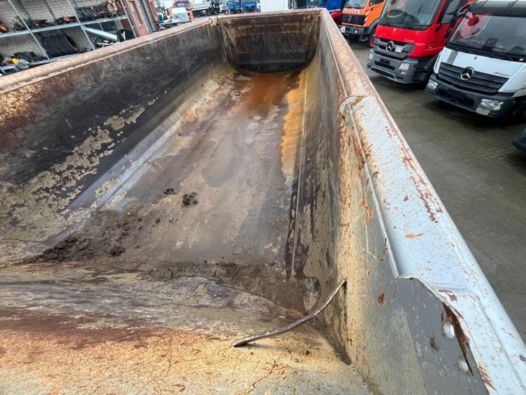 IVECO-MAGIRUS TRACKER AD450TW 4 Achs Muldenkipper Meiller - Dúmper: foto 3 IVECO-MAGIRUS TRACKER AD450TW 4 Achs Muldenkipper Meiller - Dúmper: foto 3