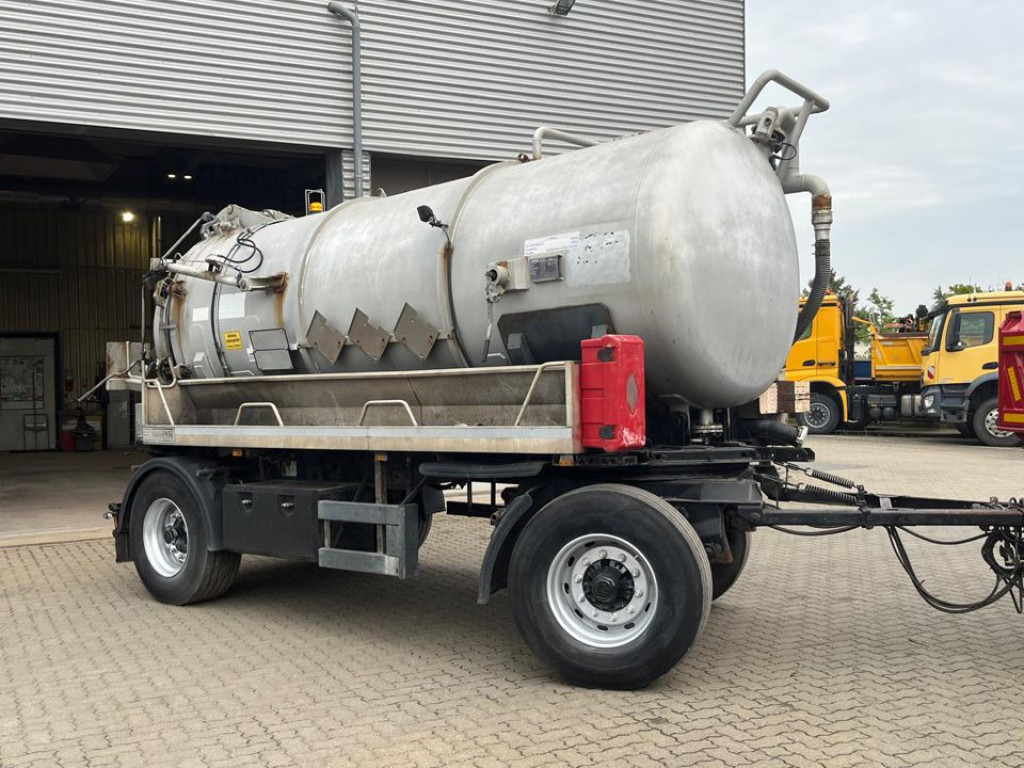 KRONE KRONE BDF-Anhänger Tankanhänger AZW 18 Bj-2011 Saug+Druck - Remolque cisterna: foto 2 KRONE KRONE BDF-Anhänger Tankanhänger AZW 18 Bj-2011 Saug+Druck - Remolque cisterna: foto 2