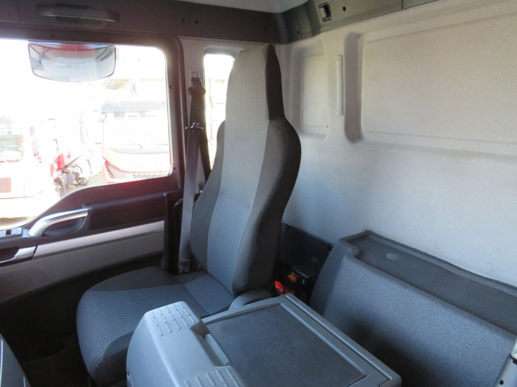 MAN TG-S 26.400 6x2-2 BL Pritsche Heckkran Atlas 165.2 - Camión caja abierta, Camión grúa: foto 2 MAN TG-S 26.400 6x2-2 BL Pritsche Heckkran Atlas 165.2 - Camión caja abierta, Camión grúa: foto 2