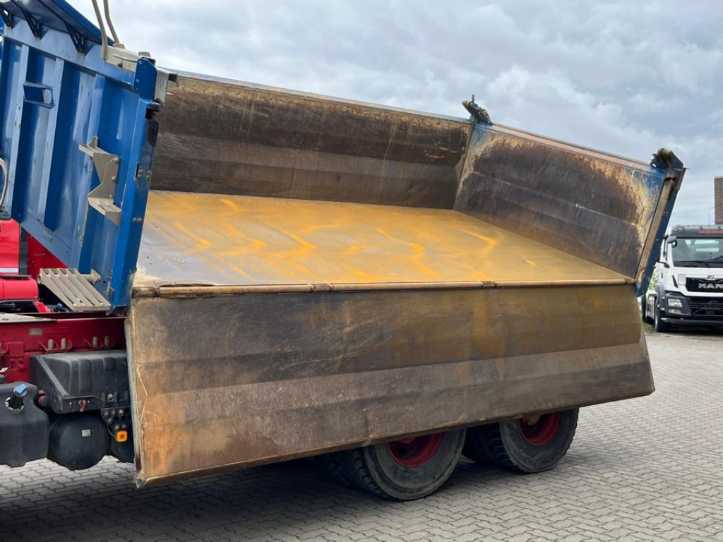 MAN TG-S 26.500 6x6 BB 3-Achs Allradkipper Bordmatik - Camión volquete: foto 4 MAN TG-S 26.500 6x6 BB 3-Achs Allradkipper Bordmatik - Camión volquete: foto 4