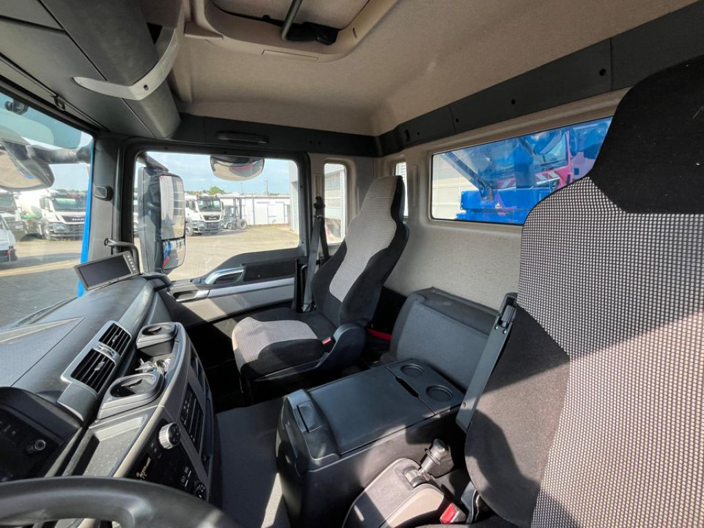 MAN TG-S 26.500 6x6 BB 3-Achs Allradkipper Bordmatik - Camión volquete: foto 4 MAN TG-S 26.500 6x6 BB 3-Achs Allradkipper Bordmatik - Camión volquete: foto 4