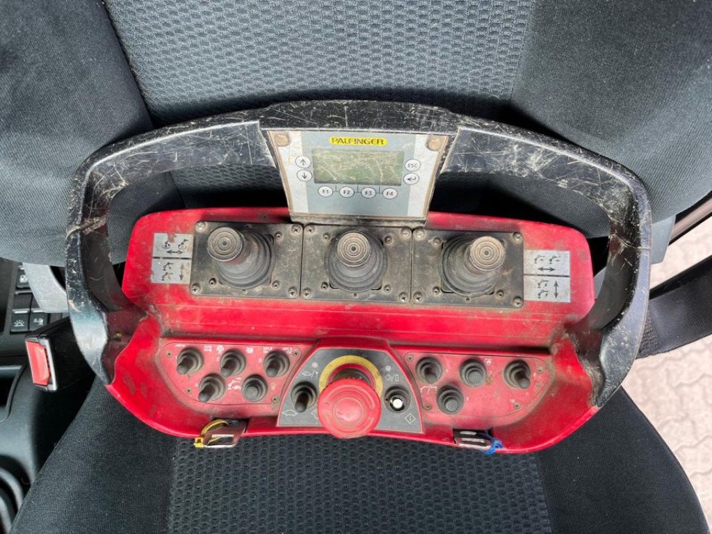 MAN TG-X 26.400 6x2 Pritsche Heckkran Palfinger PK 34002 - Camión caja abierta, Camión grúa: foto 4 MAN TG-X 26.400 6x2 Pritsche Heckkran Palfinger PK 34002 - Camión caja abierta, Camión grúa: foto 4