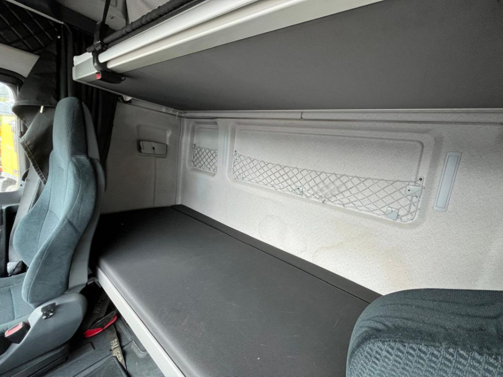 MAN TG-X 26.400 6x2 Pritsche Heckkran Palfinger PK 34002 - Camión caja abierta, Camión grúa: foto 3 MAN TG-X 26.400 6x2 Pritsche Heckkran Palfinger PK 34002 - Camión caja abierta, Camión grúa: foto 3