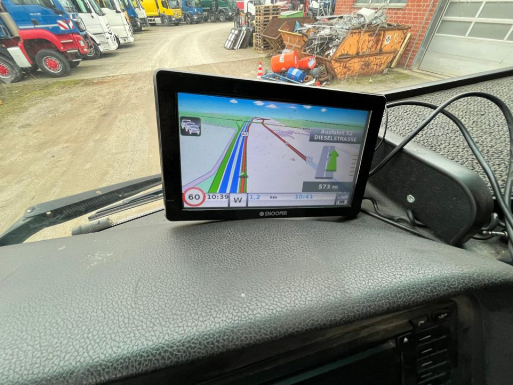 MAN TG-X 26.400 6x2 Pritsche Heckkran Palfinger PK 34002 - Camión caja abierta, Camión grúa: foto 2 MAN TG-X 26.400 6x2 Pritsche Heckkran Palfinger PK 34002 - Camión caja abierta, Camión grúa: foto 2