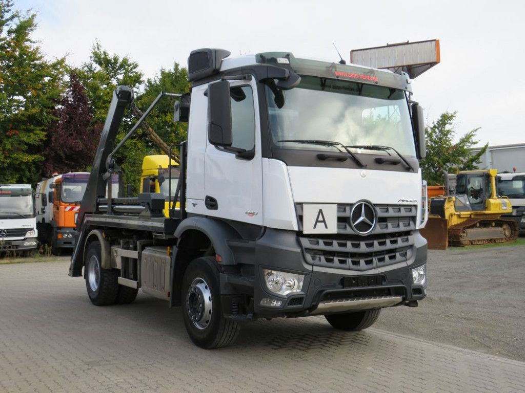 Mercedes-Benz Actros 1840 K 4x2 Absetzkipper Euro 6 - Camión portacontenedor de cadenas: foto 2 Mercedes-Benz Actros 1840 K 4x2 Absetzkipper Euro 6 - Camión portacontenedor de cadenas: foto 2