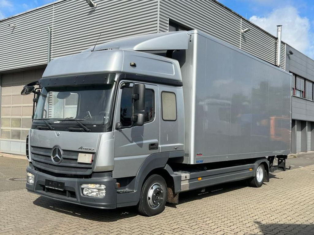 Mercedes-Benz Atego 818 L Möbelkoffer LBW Möbelkoffer gr.Fhs+S - Furgoneta caja cerrada: foto 1 Mercedes-Benz Atego 818 L Möbelkoffer LBW Möbelkoffer gr.Fhs+S - Furgoneta caja cerrada: foto 1