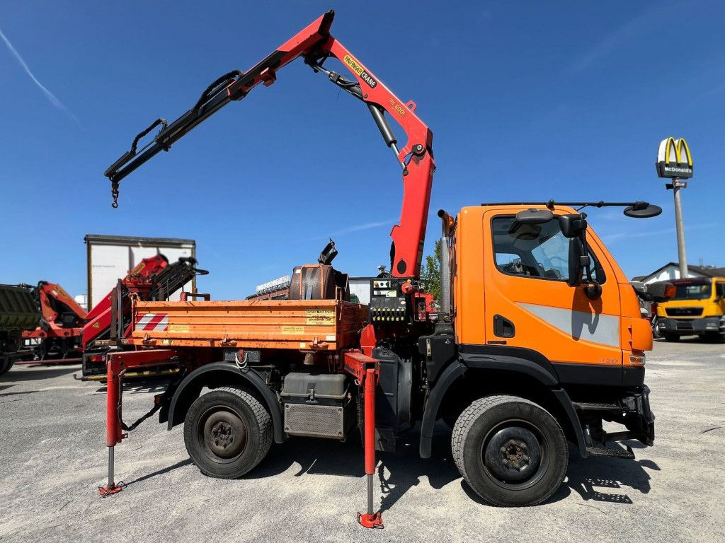 Mercedes-Benz Unimog U20 2-Achs Allradkipper Kran Palfinger Kr - Camión volquete, Camión grúa: foto 3 Mercedes-Benz Unimog U20 2-Achs Allradkipper Kran Palfinger Kr - Camión volquete, Camión grúa: foto 3