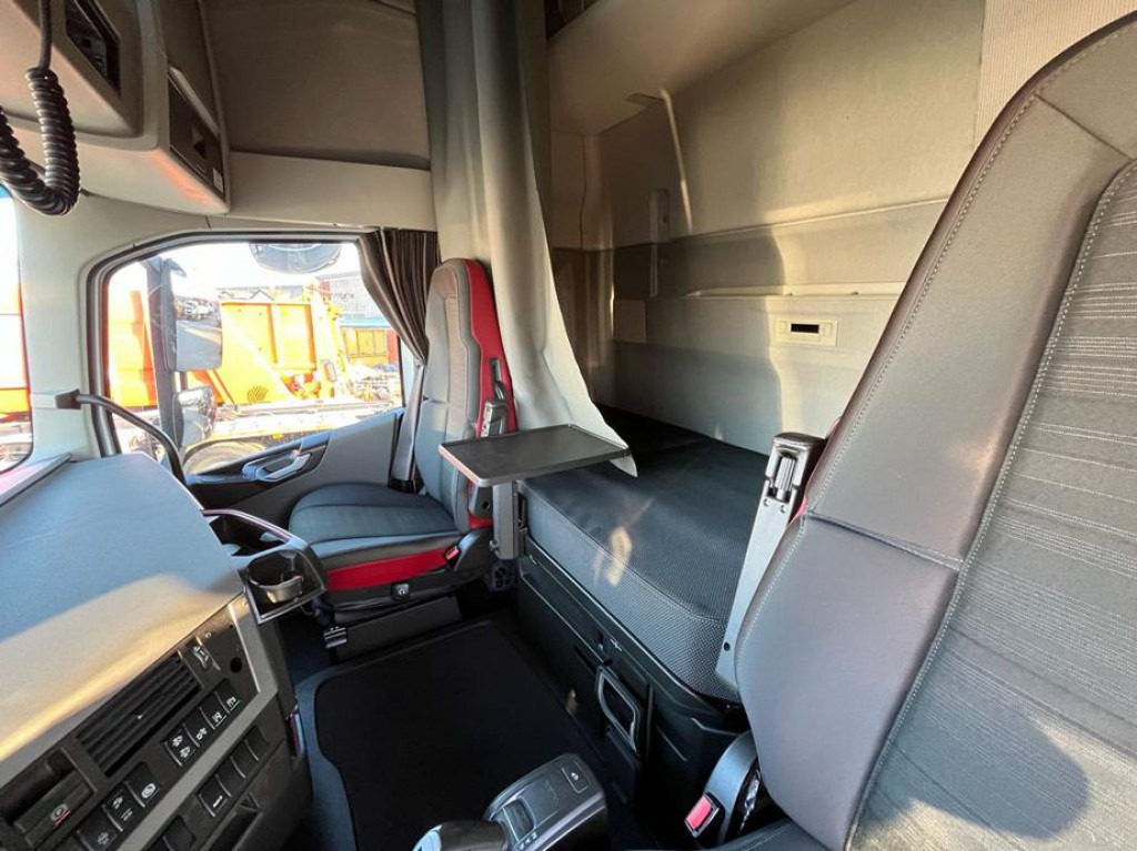 VOLVO (S) Truck FH 500 6x2 Abrollkipper Funkfernbedienung - Camión multibasculante: foto 3 VOLVO (S) Truck FH 500 6x2 Abrollkipper Funkfernbedienung - Camión multibasculante: foto 3