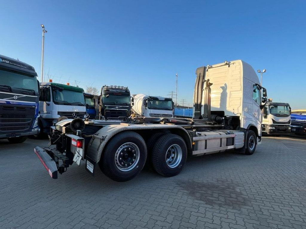 Volvo FH 500 6x2 Abrollkipper Funkfernbedienung - Camión multibasculante: foto 4 Volvo FH 500 6x2 Abrollkipper Funkfernbedienung - Camión multibasculante: foto 4