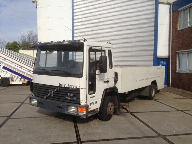 Toilet Service Truck Volvo/Zellinger - Vehículo de aguas negras: foto 1 Toilet Service Truck Volvo/Zellinger - Vehículo de aguas negras: foto 1