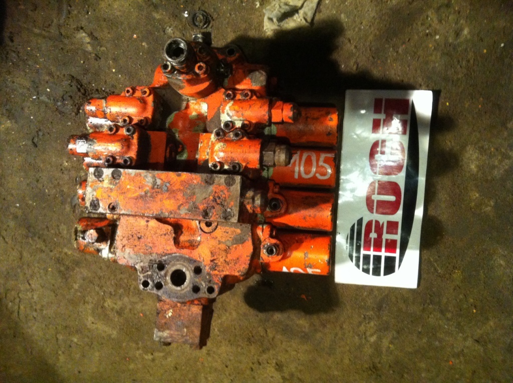 LINDE 663/7573-280R - 4 SEKCYJNY - Válvula hidráulica para Maquinaria de construcción: foto 1 LINDE 663/7573-280R - 4 SEKCYJNY - Válvula hidráulica para Maquinaria de construcción: foto 1