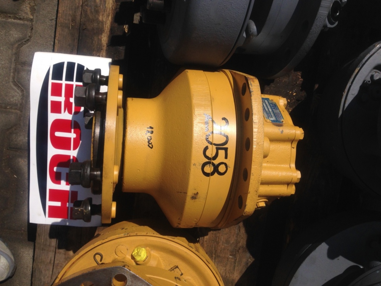 POCLAIN MSE08-1-125-R08-1120EJ00000843829F 66954 - Motor hidráulico para Maquinaria de construcción: foto 1 POCLAIN MSE08-1-125-R08-1120EJ00000843829F 66954 - Motor hidráulico para Maquinaria de construcción: foto 1