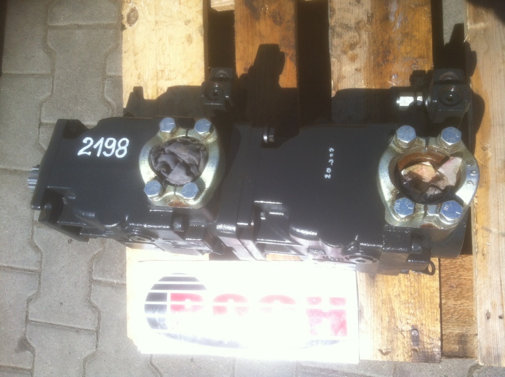 SAUER 8300915611078981 + 11028013 - Bomba hidráulica para Maquinaria de construcción: foto 1 SAUER 8300915611078981 + 11028013 - Bomba hidráulica para Maquinaria de construcción: foto 1