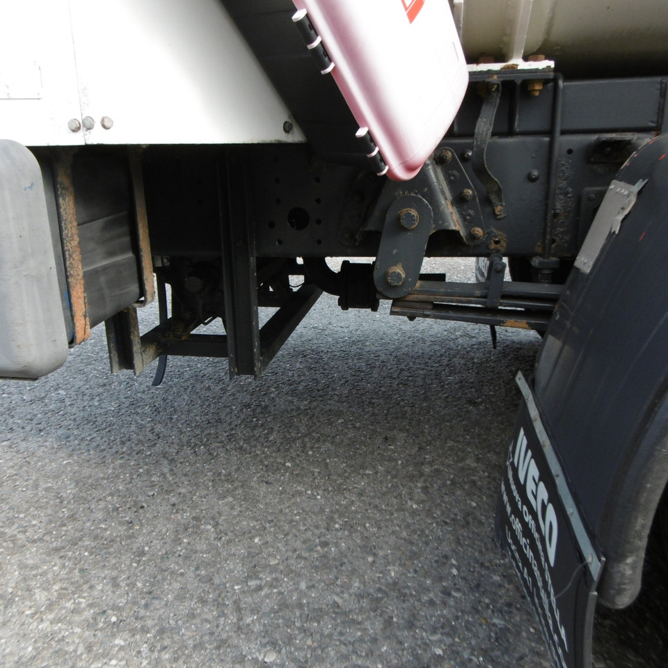 IVECO 130.24 LPG GAS Tank - Camión cisterna: foto 4 IVECO 130.24 LPG GAS Tank - Camión cisterna: foto 4