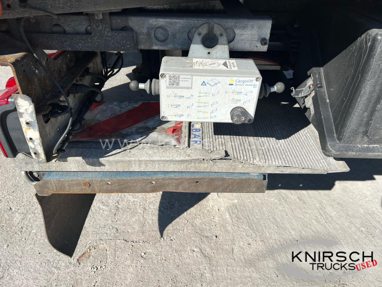 SCHMITZ SKO 24 Doppelstock, LBW 2000 kg, Liftachse - Semirremolque frigorífico: foto 2 SCHMITZ SKO 24 Doppelstock, LBW 2000 kg, Liftachse - Semirremolque frigorífico: foto 2