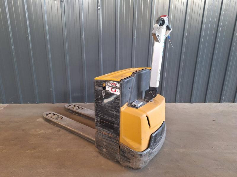 Caterpillar NPP20N2 - Transpaleta: foto 5 Caterpillar NPP20N2 - Transpaleta: foto 5