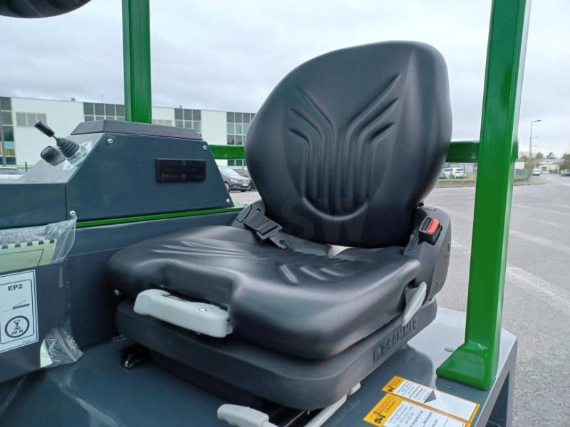 Carretilla de 4 vías Combilift CBE3000: foto 10