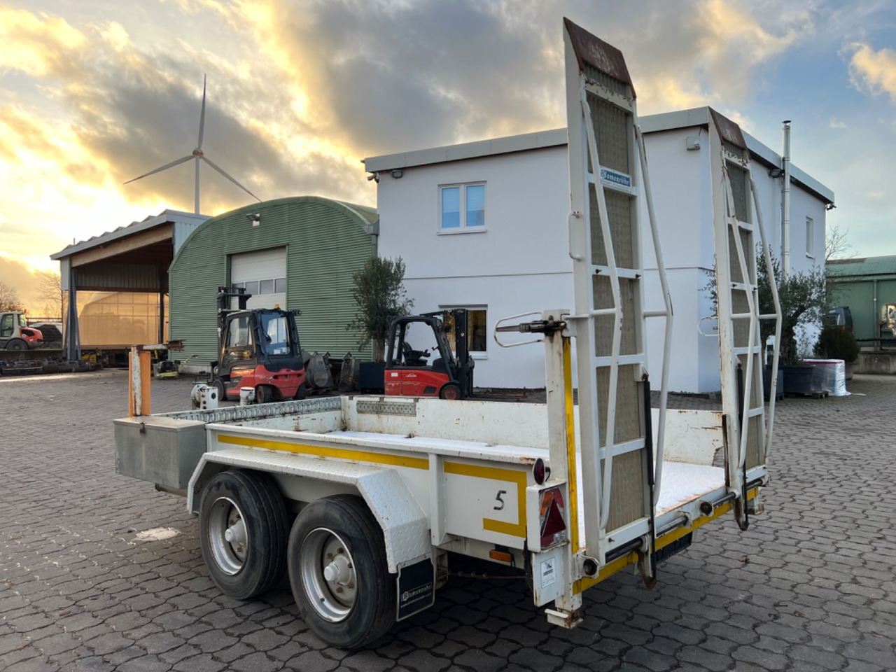 Blomenröhr 552/6900 Tieflader, Rampen, 6,9 to. zGG, TÜV neu - Remolque góndola rebajadas: foto 3 Blomenröhr 552/6900 Tieflader, Rampen, 6,9 to. zGG, TÜV neu - Remolque góndola rebajadas: foto 3