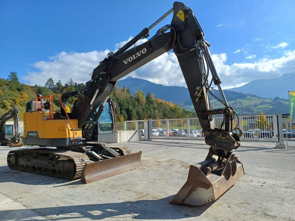 Volvo ECR235EL - Excavadora de cadenas: foto 1 Volvo ECR235EL - Excavadora de cadenas: foto 1