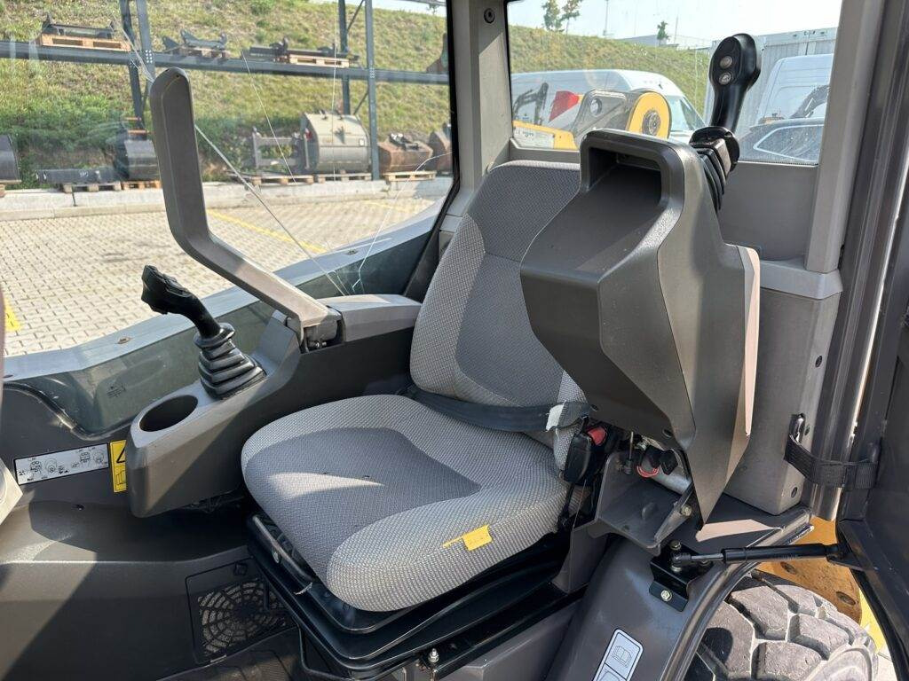 Leasing de  Volvo MC70C Volvo MC70C: foto 16
