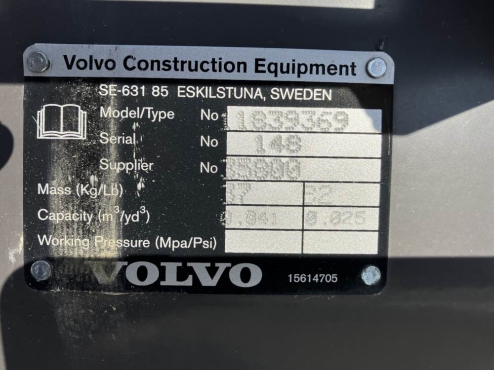 Volvo Tieflöffel mit Zähnen - Retroexcavadora: foto 4 Volvo Tieflöffel mit Zähnen - Retroexcavadora: foto 4