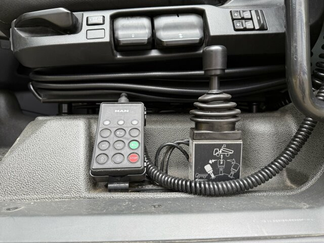 MAN TGX 18.470 4x4H SZM - Kipphyd. Euro 6 *Kippaufl. - Cabeza tractora: foto 5 MAN TGX 18.470 4x4H SZM - Kipphyd. Euro 6 *Kippaufl. - Cabeza tractora: foto 5